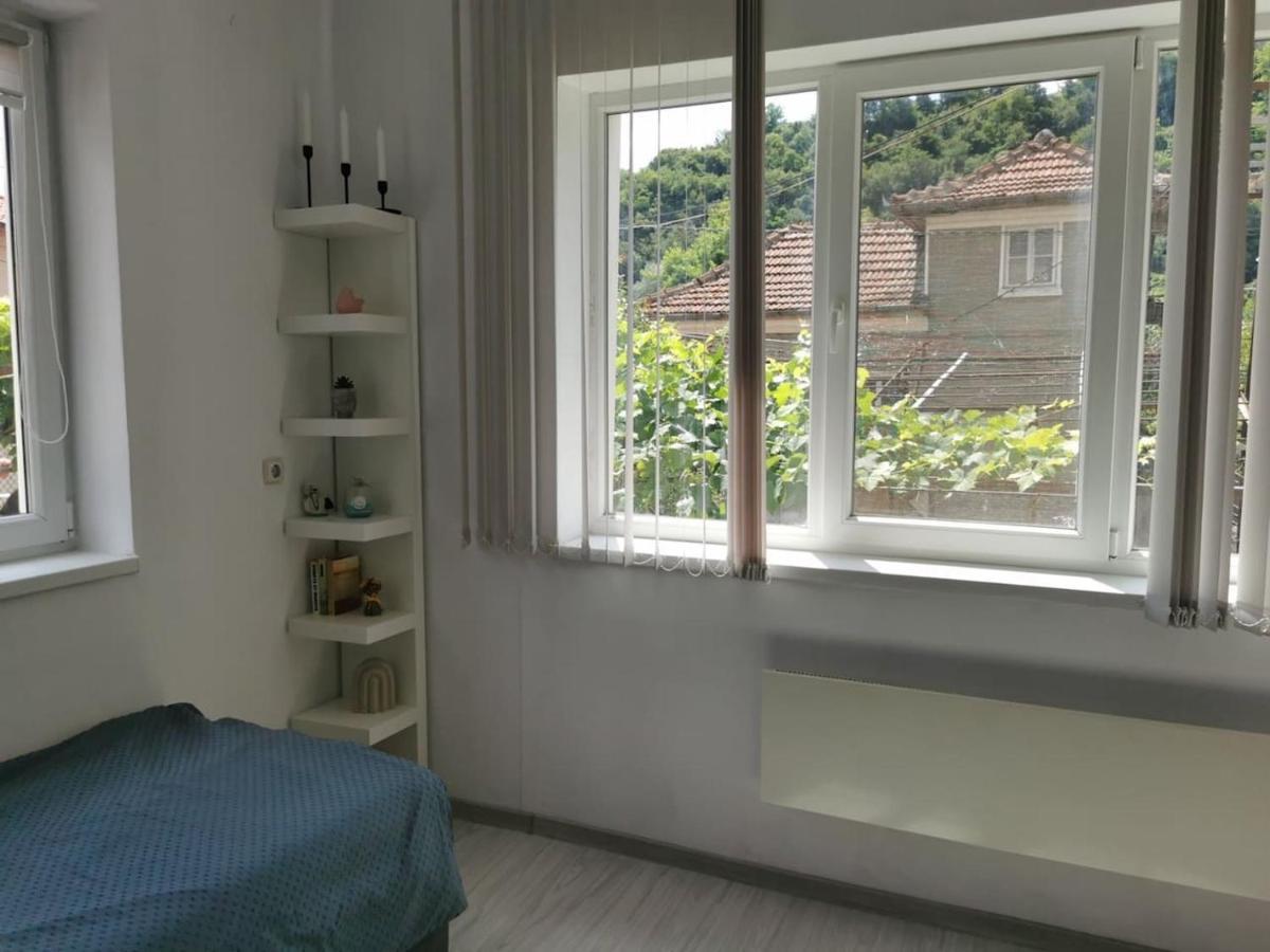 Mira Home Veliko Tŭrnovo Exterior photo